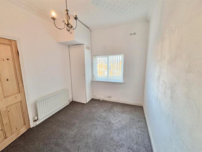 2 Bedroom House To Rent In Roslyn Street, Darlington, DL1