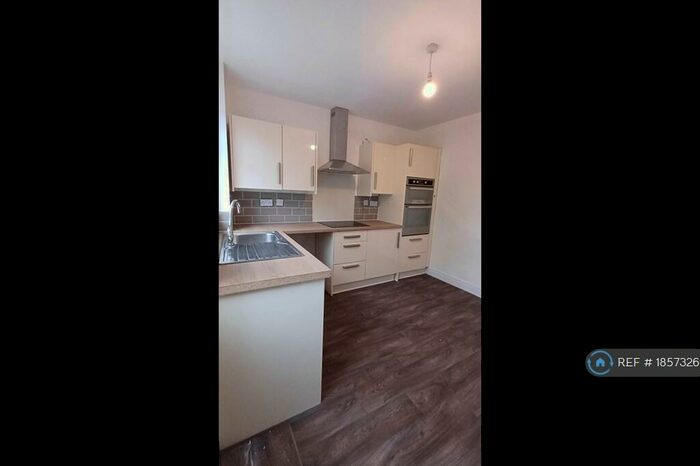 3 Bedroom Terraced House To Rent In Linden Street, Mansfield, NG19