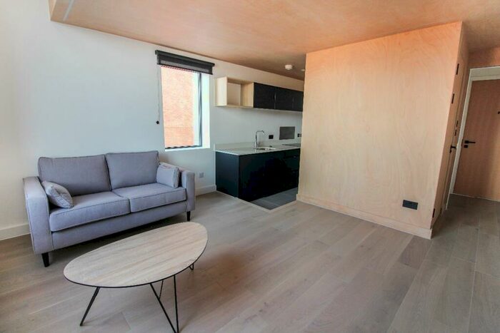 2 Bedroom Apartment To Rent In Sky Gardens, Spinners Way, M15