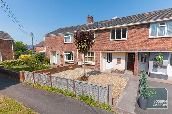 3 Bedroom Terraced House For Sale In Brendon Road, Bridgwater, TA6