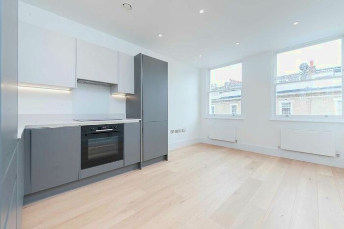 2 Bedroom Flat To Rent In Beaumont Crescent, London, W14