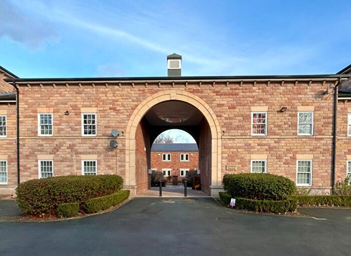 2 Bedroom Flat To Rent In Chancel Square, Meanwood, Leeds, LS6