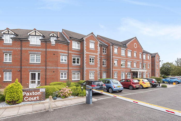 2 Bedroom Flat For Sale In Marvels Lane, Grove Park, SE12