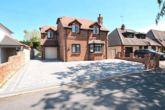 4 Bedroom Detached House For Sale In Vicarage Lane, Fareham, Hampshire, PO14