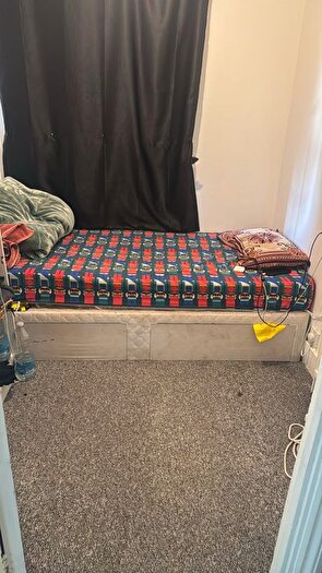 2 Bedroom Flat To Rent In Melford Road, Ilford, IG1