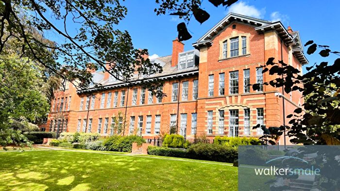 2 Bedroom Apartment To Rent In Flat, The Old School House, Victoria Gardens, Hyde Park, Leeds, West Yorkshire, LS6