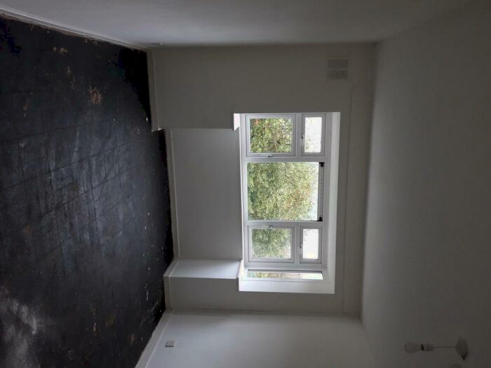 2 Bedroom Flat To Rent In Bramhall Lane, Stockport, Greater Manchester, SK3