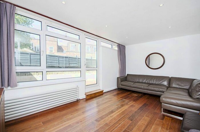 2 Bedroom Flat To Rent In Kingsland, Camden, London, NW8