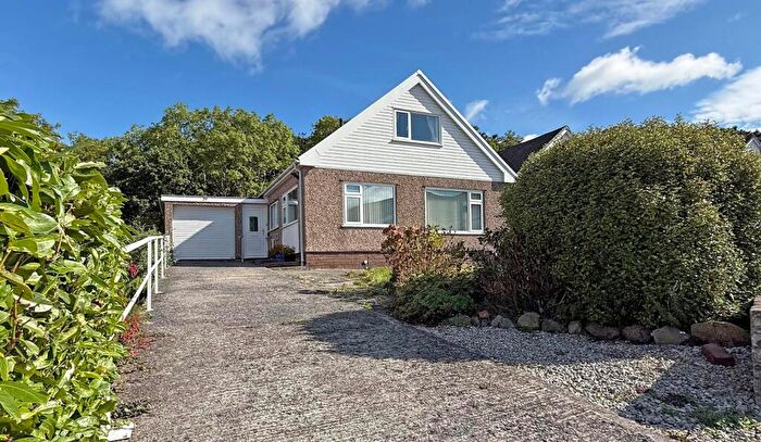 3 Bedroom Bungalow For Sale In Gorwel, Llanfairfechan, Conwy, LL33