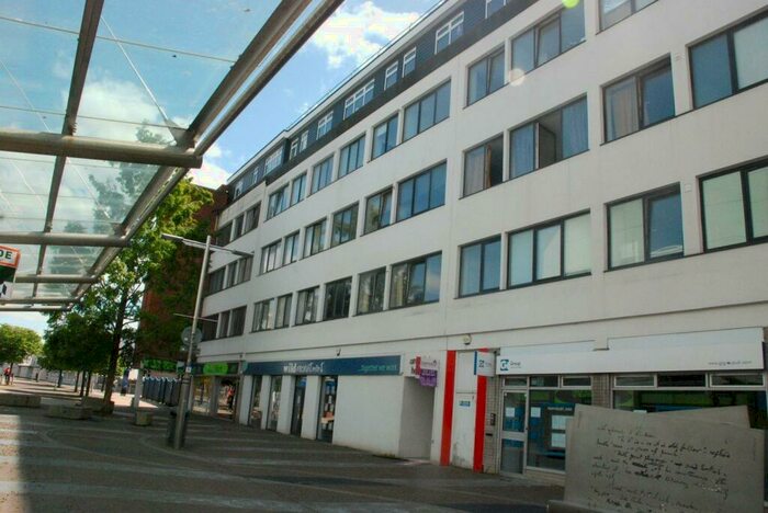 2 Bedroom Flat To Rent In Arundel Street, Portsmouth, PO1