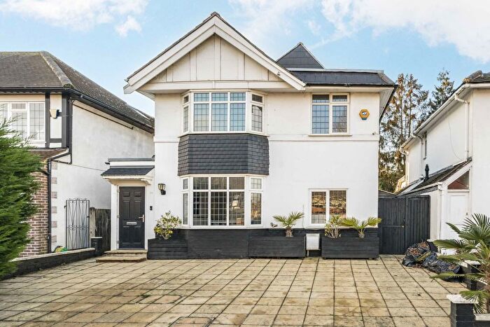 4 Bedroom Property To Rent In Robin Hood Lane, Kingston Upon Thames, SW15