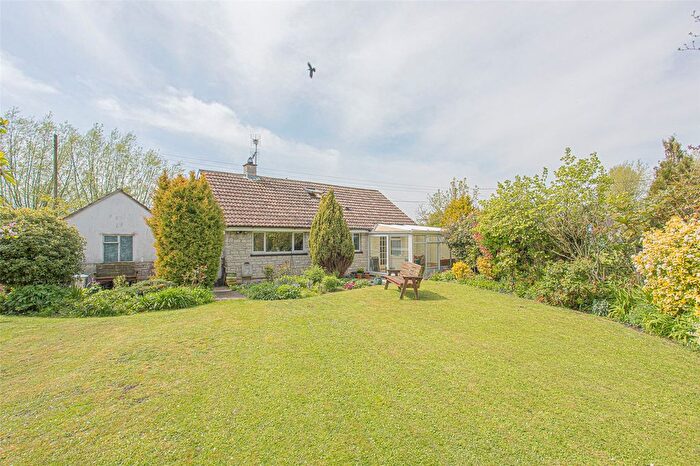 3 Bedroom Bungalow For Sale In Wagg Drove, Huish Episcopi, Langport, Somerset, TA10