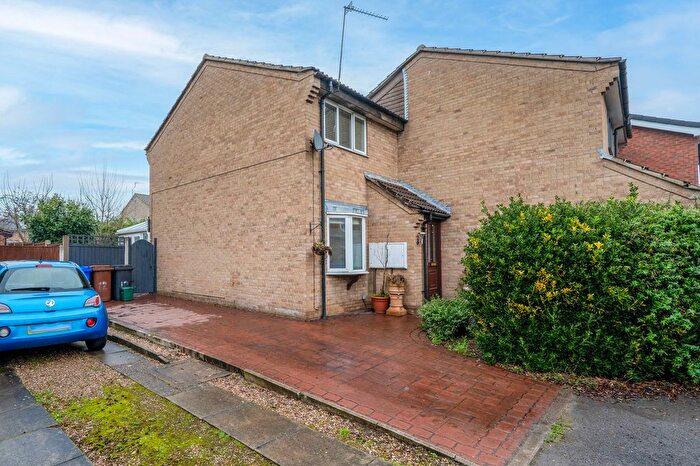 2 Bedroom Semi Detached House For Sale In Grampian Way, Long Eaton, NG10