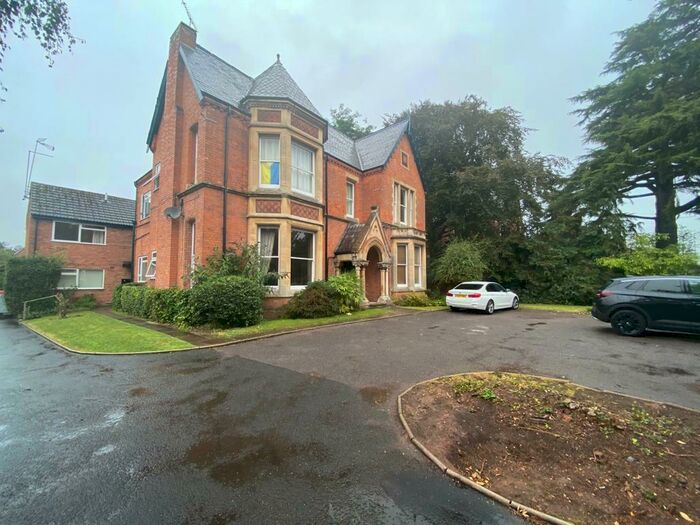 2 Bedroom Flat To Rent In Lillington Road, Leamington Spa, CV32