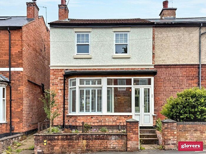 3 Bedroom Semi-Detached House For Sale In Fordhouse Lane, Stirchley, Birmingham, B30
