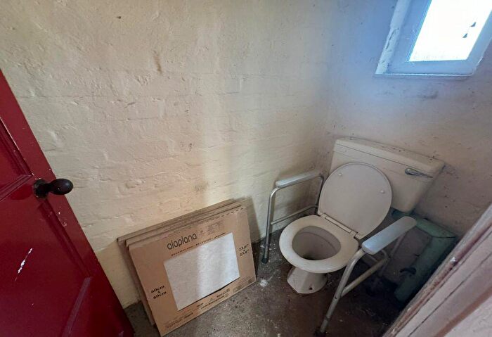 3 Bedroom Terraced House For Sale In Kitchener Road, Dudley, West Midlands, DY2