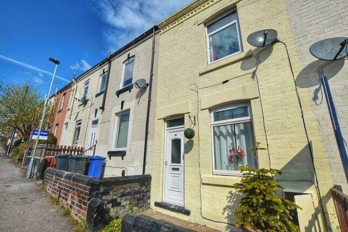3 Bedroom House To Rent In Corporation Street, Barnsley, S70