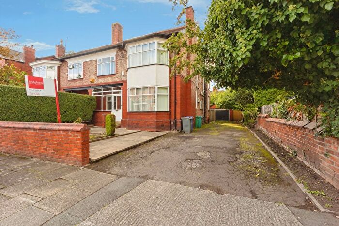 5 Bedroom Semi-detached House For Sale In Arnold Road, Whalley Range, Manchester, M16
