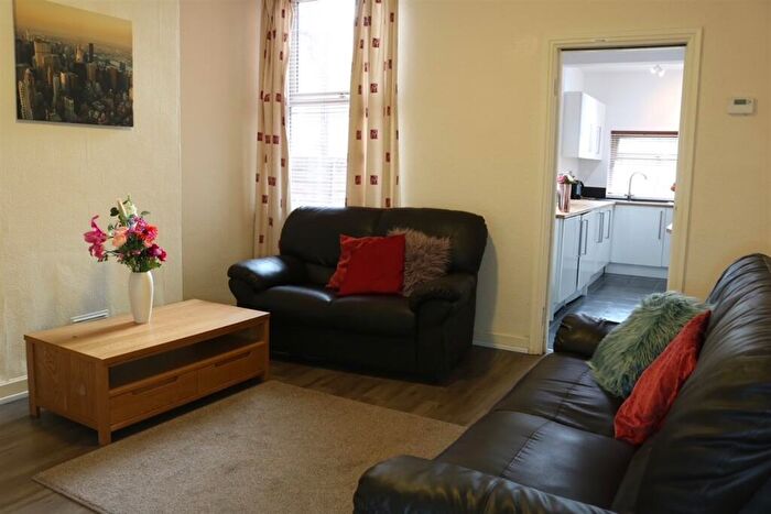 3 Bedroom Terraced House To Rent In Evelyn Street, Beeston, NG9