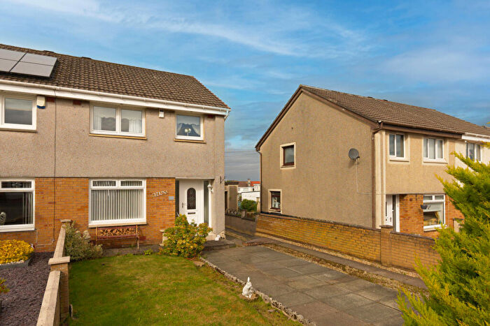 3 Bedroom Semi-Detached House For Sale In Ringwell Gardens, Stonehouse, ML9