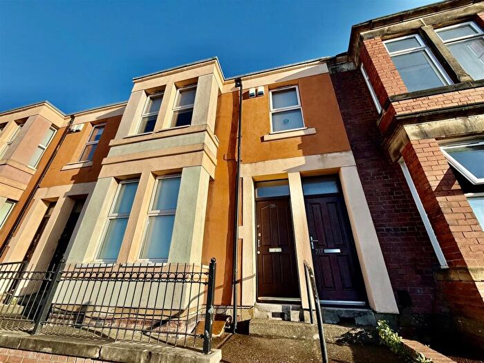 2 Bedroom Flat To Rent In Saltwell Road, Gateshead, NE8