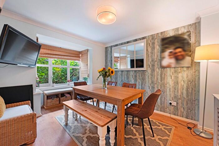 4 Bedroom Mews To Rent In Hadleigh Green, Bolton, Greater Manchester, BL6