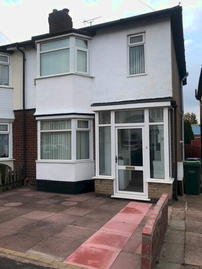 3 Bedroom Semi-Detached House To Rent In Atlas Grove, West Bromwich, B70