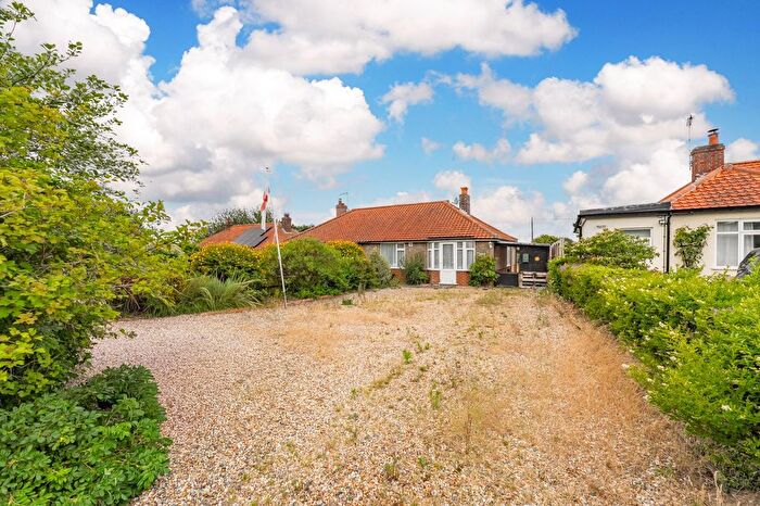 2 Bedroom Semi-Detached Bungalow For Sale In Norwich Road, Cromer, NR27