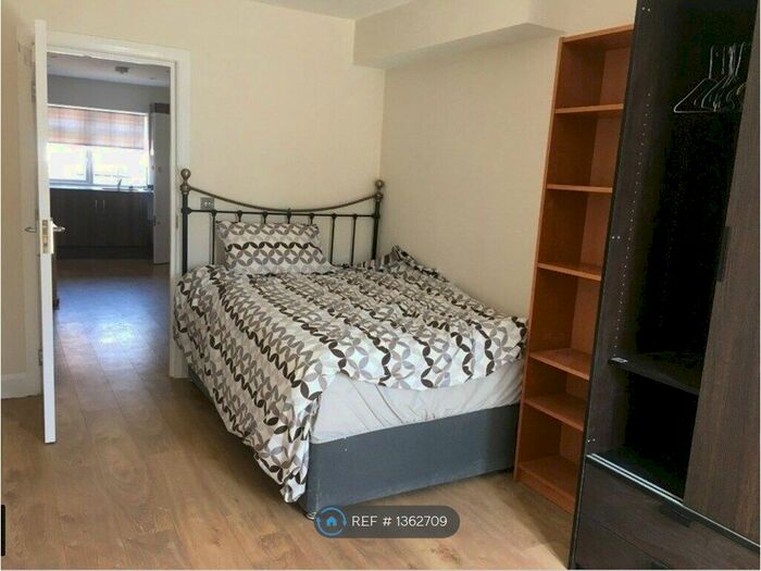 1 Bedroom Flat To Rent In South Ruislip, Ruislip, HA4