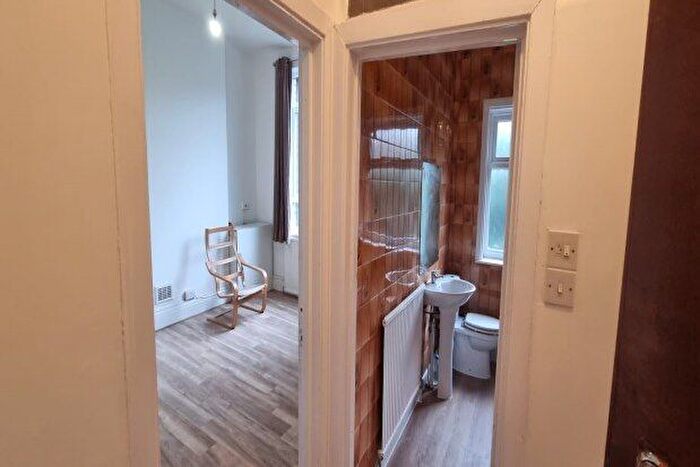 1 Bedroom Flat To Rent In Parsonage Road, Stockport, SK4