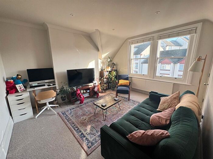 1 Bedroom Flat To Rent In Clifton Road, Brighton, BN1