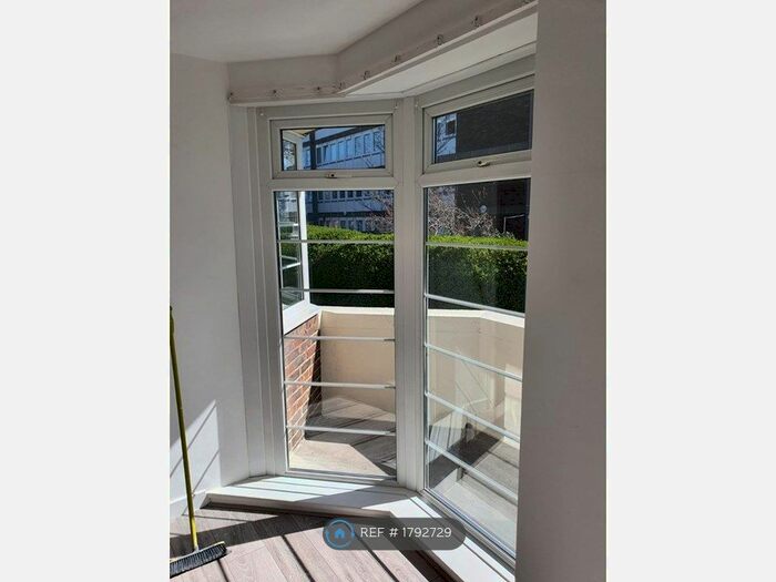 1 Bedroom Flat To Rent In London Road, Thornton Heath, CR7