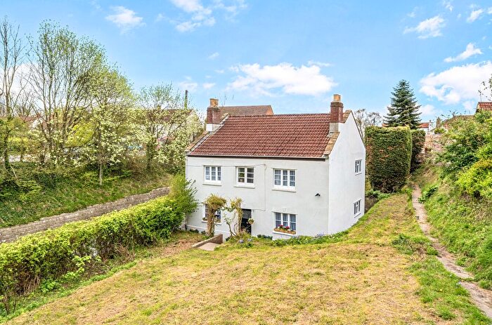 4 Bedroom Detached House For Sale In Glastonbury, Somerset, BA6