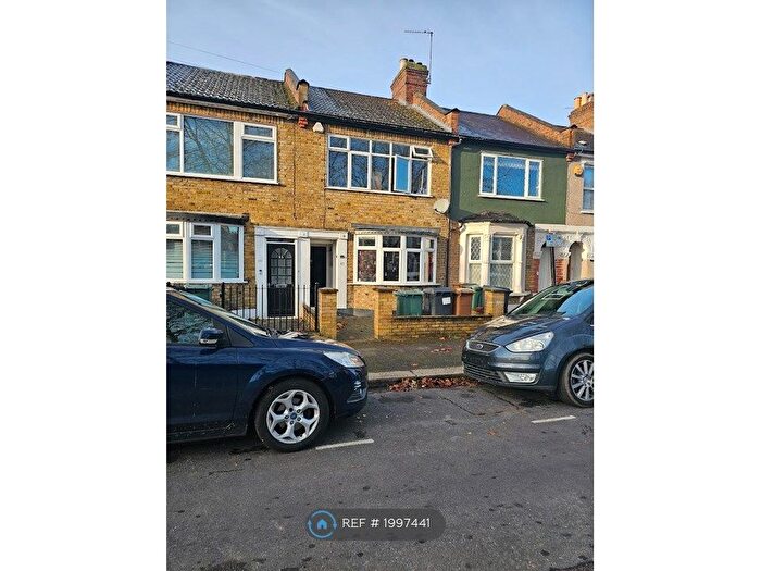 3 Bedroom Terraced House To Rent In Roberts Road, London, E17