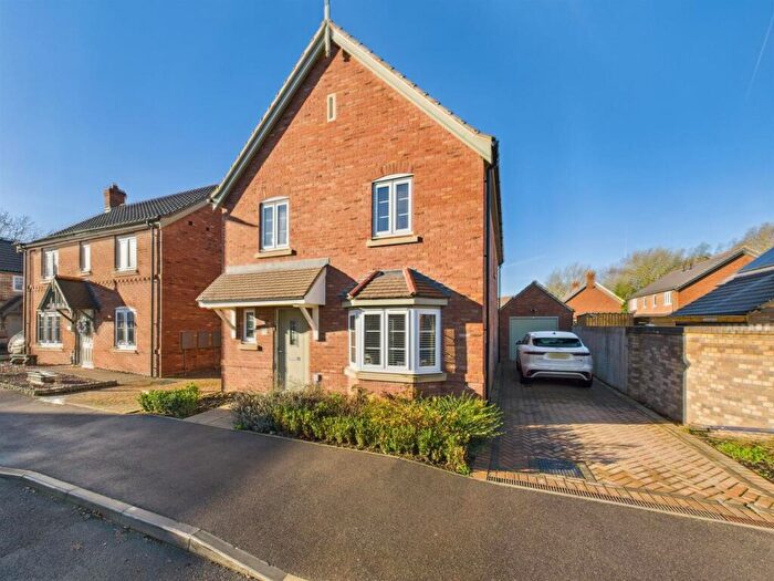 4 Bedroom Detached House For Sale In Bridgeways, Alford, LN13