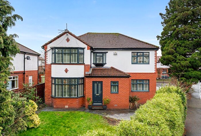 4 Bedroom Detached House For Sale In Harefield Drive, Didsbury, Manchester, M20
