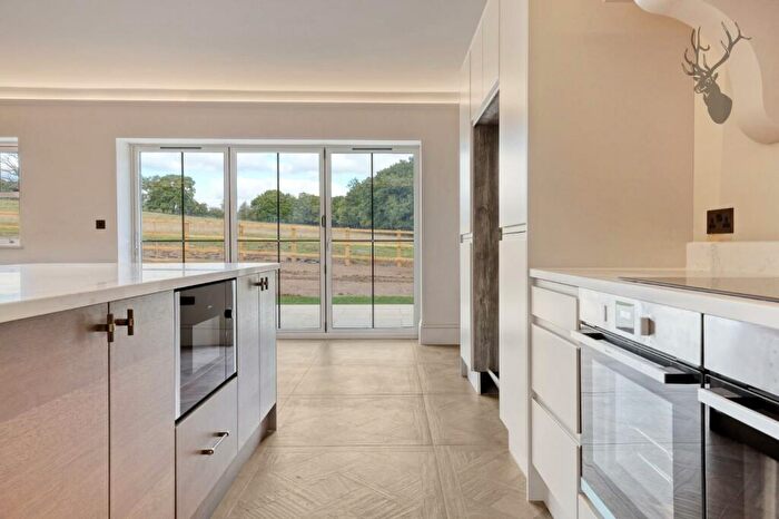 3 Bedroom Detached Bungalow For Sale In Colmar Mews, Weald Park Way, CM14