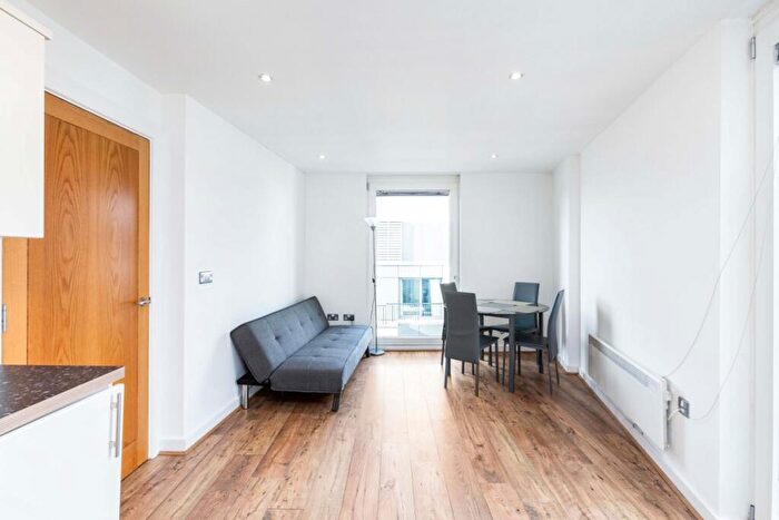 2 Bedroom Flat To Rent In Brewhouse Yard, London, EC1V