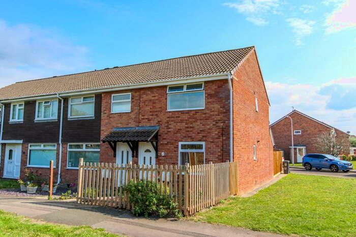2 Bedroom End Of Terrace House To Rent In Saxby Close, Clevedon, BS21