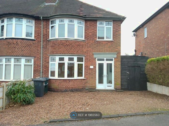 3 Bedroom Semi-Detached House To Rent In Prospect Road, Nottingham, NG4