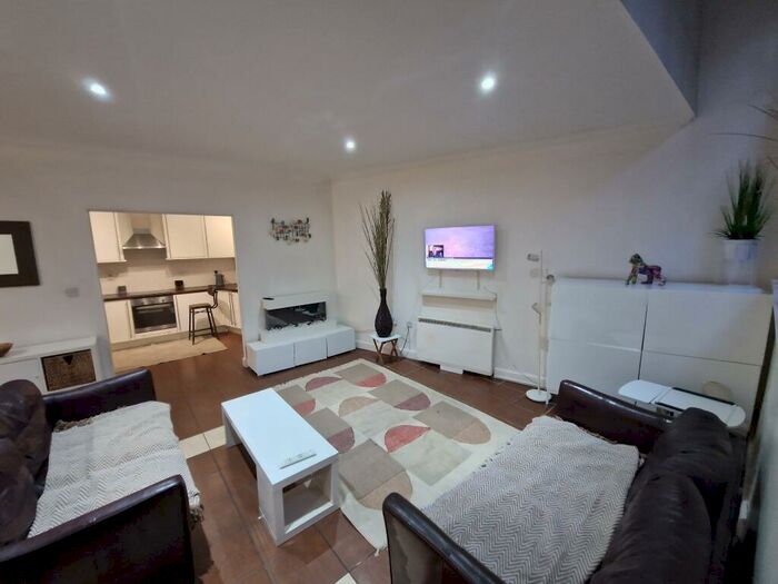 1 Bedroom Flat To Rent In Guildford Street, Luton, LU1