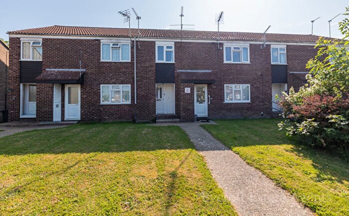 2 Bedroom Maisonette For Sale In Spexhall Way, Lowestoft, NR32