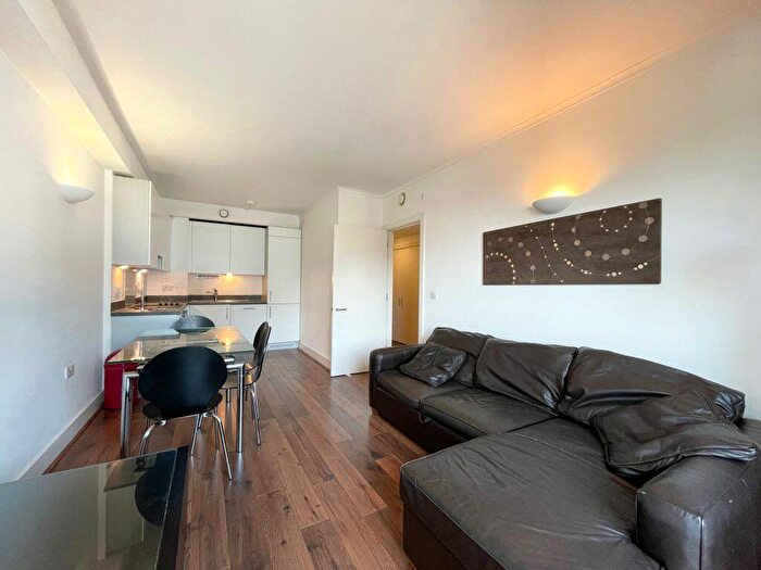 2 Bedroom Flat To Rent In Brighton Belle -, P15