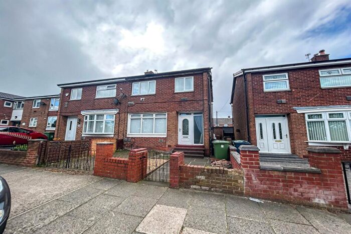 3 Bedroom Semi-Detached House For Sale In Pennywell Road, Pennywell, SR4