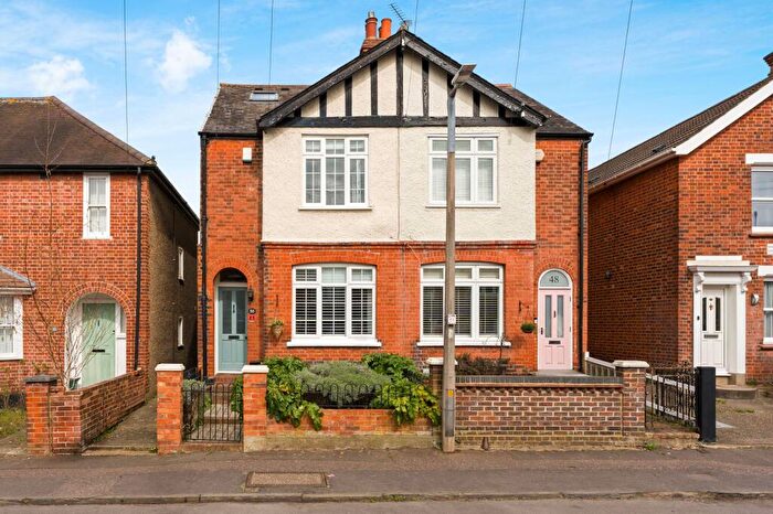 3 Bedroom Semi-Detached House For Sale In Allnutts Road, Epping, CM16