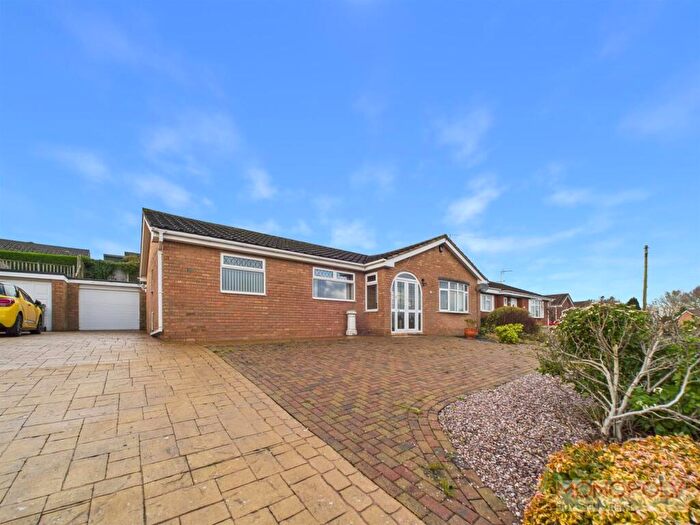 3 Bedroom Detached Bungalow For Sale In Bieston Close, Wrexham, LL13