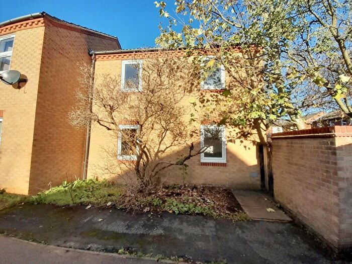 3 Bedroom End Of Terrace House To Rent In Consul Court, Cambridge, CB4