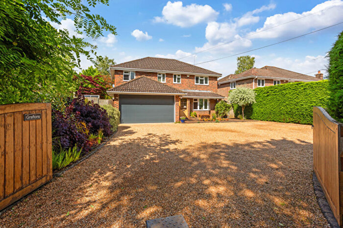 5 Bedroom Detached House For Sale In Ridgley Road, Chiddingfold, GU8