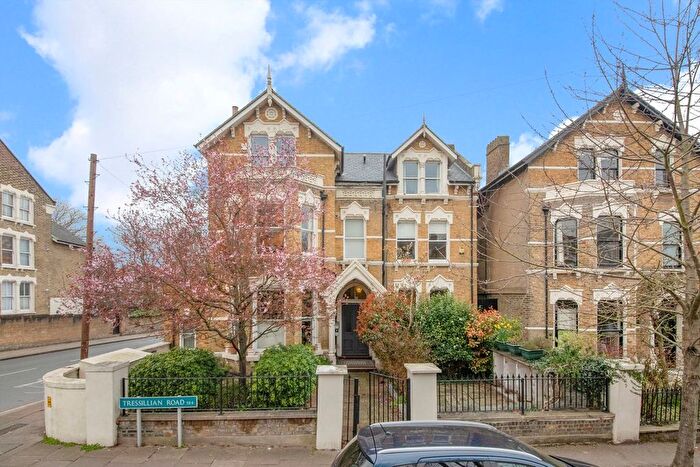 1 Bedroom Flat For Sale In Tressillian Road, Brockley, SE4