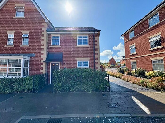 3 Bedroom Semi-Detached House For Sale In Wheatsheaf Road, Wimborne, BH21